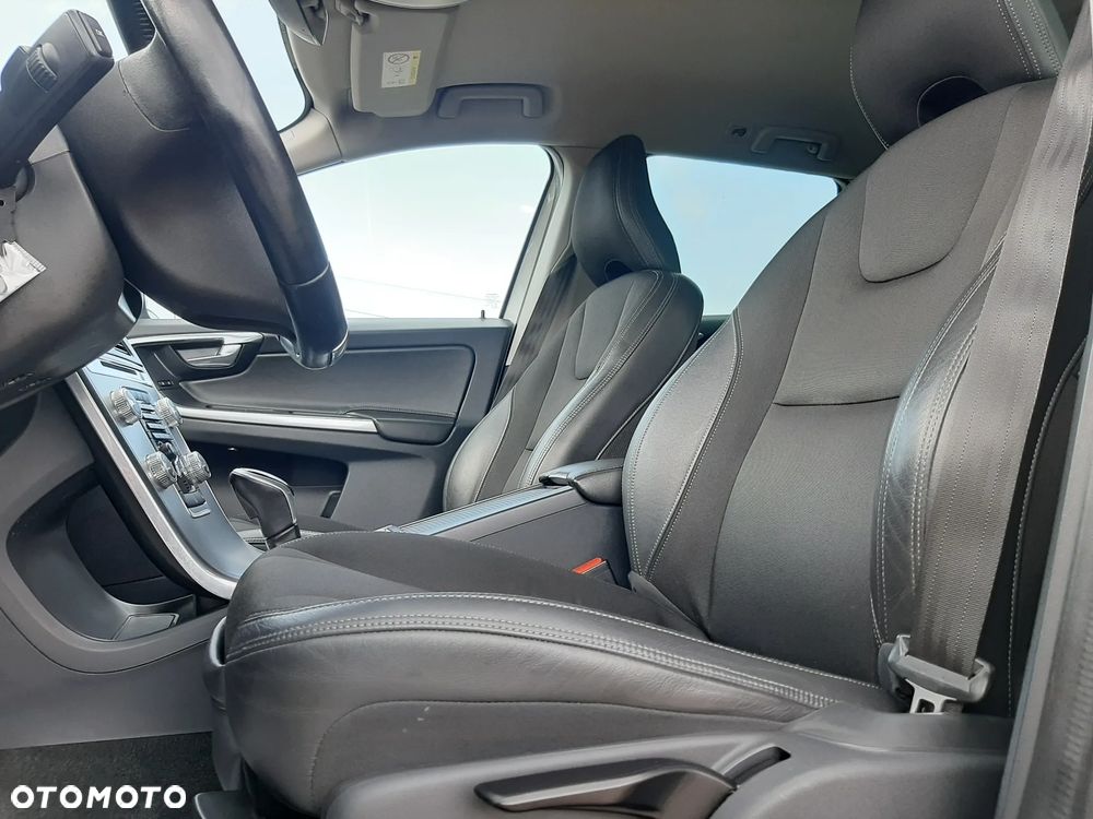Volvo XC 60 - 21