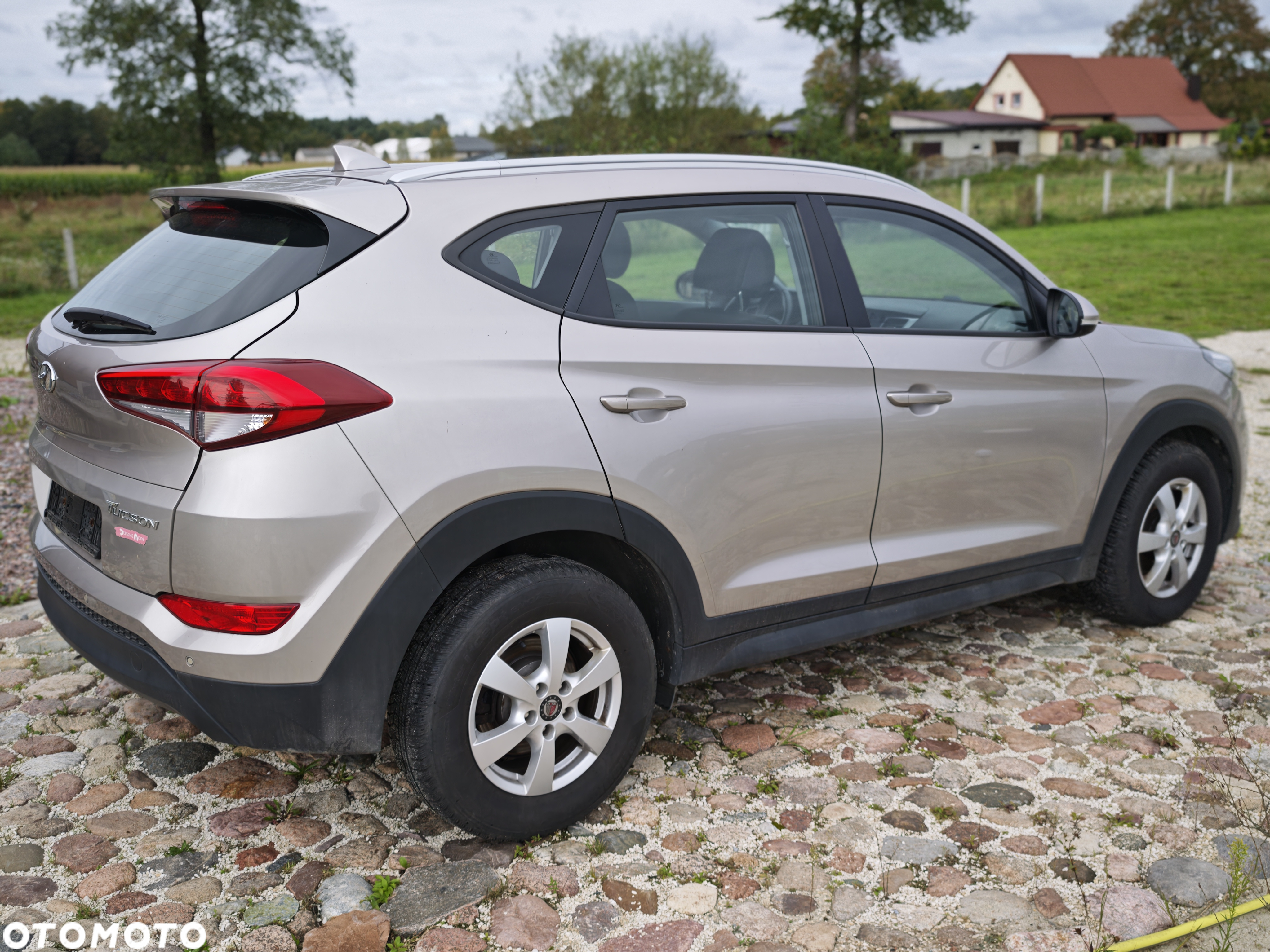 Hyundai Tucson blue 1.7 CRDi 2WD Style - 11