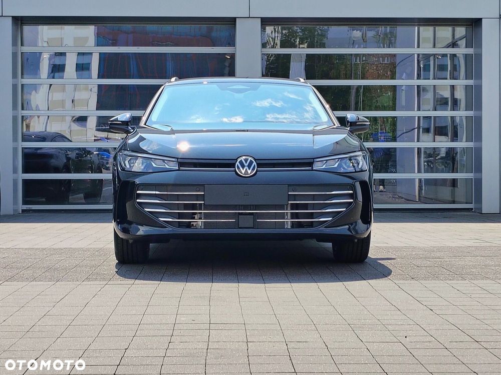 Volkswagen Passat - 4