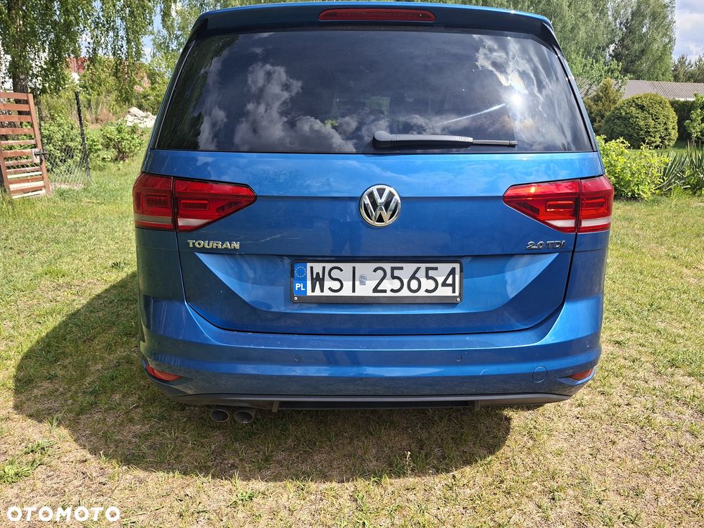 Volkswagen Touran - 4