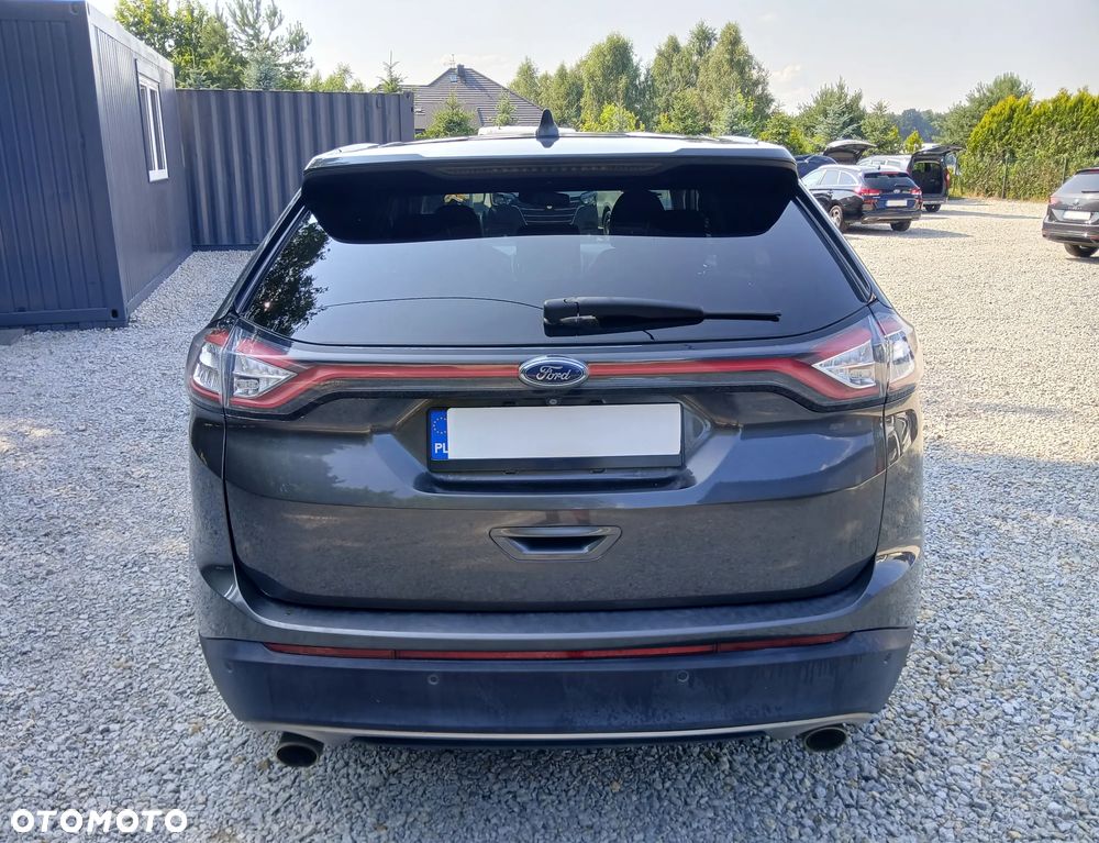 Ford Edge 2.0 EcoBlue Bi-Turbo 4x4 Titanium - 16