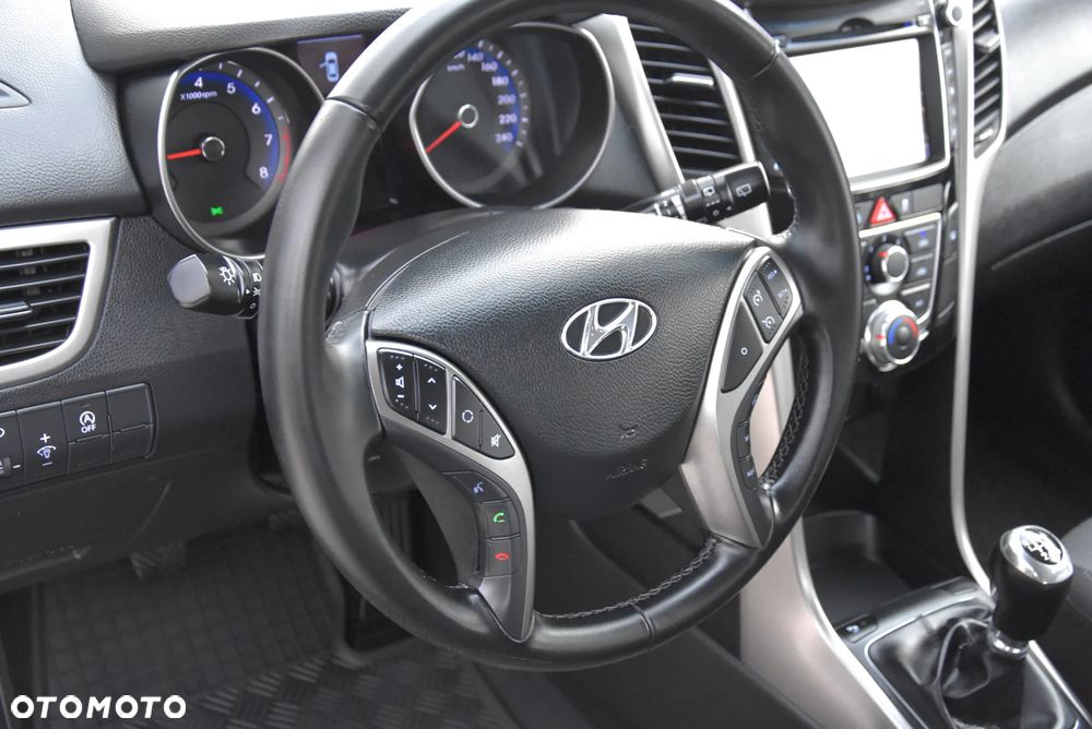 Hyundai i30 blue 1.6 GDI YES Gold - 29