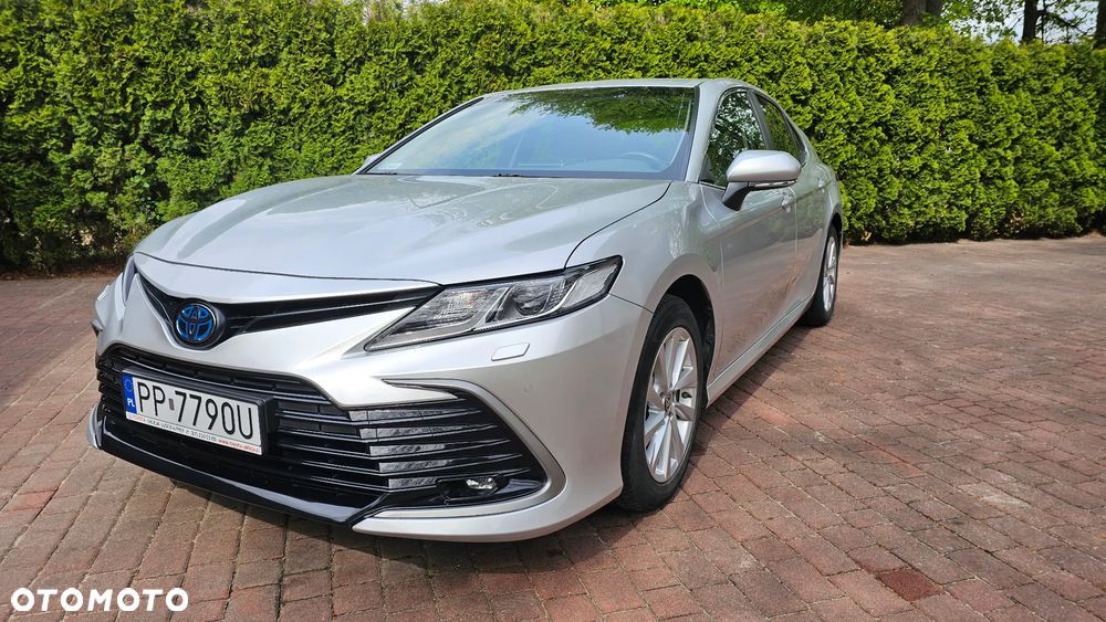 Toyota Camry 2.5 Hybrid Comfort CVT - 2