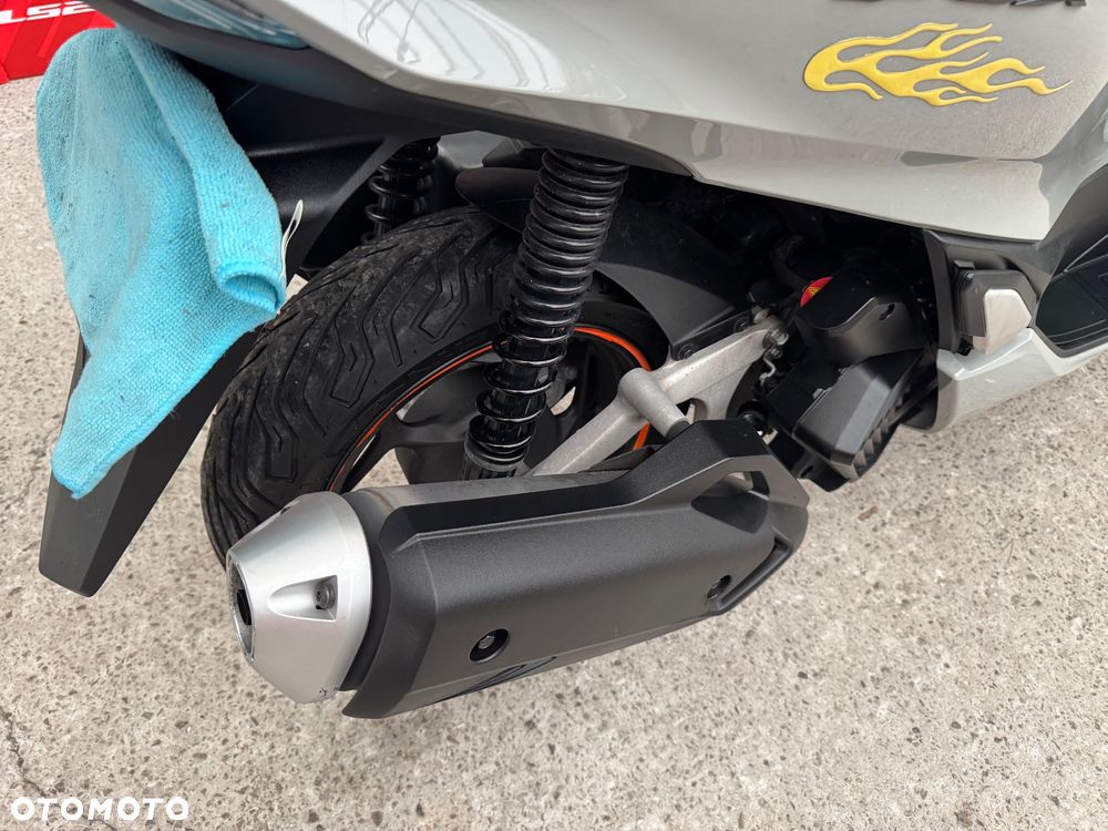 Mondial HPS 125 - 15