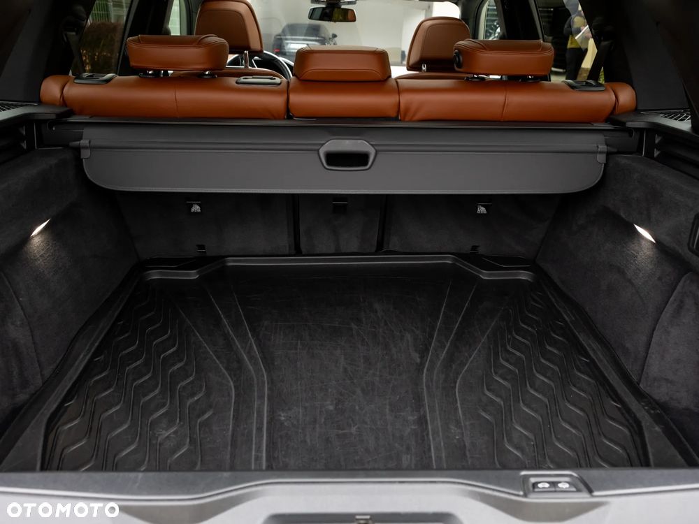 BMW X5 xDrive30d mHEV - 36