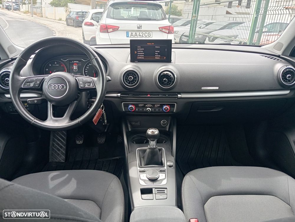 Audi A3 Sportback 1.6 TDI S-line - 16
