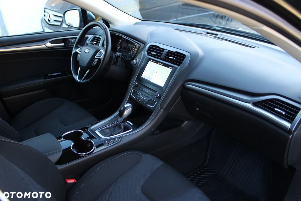 Ford Mondeo 2.0 TDCi Titanium PowerShift - 26