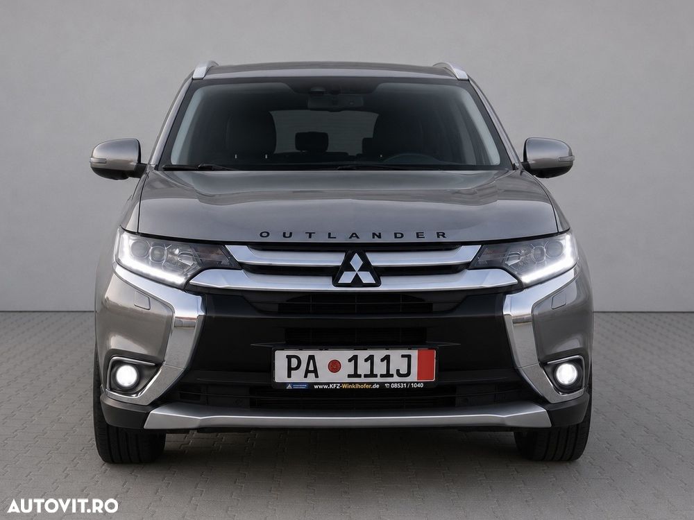 Mitsubishi Outlander 2.2 DI-D 4WD Automatik Edition 100+ - 2