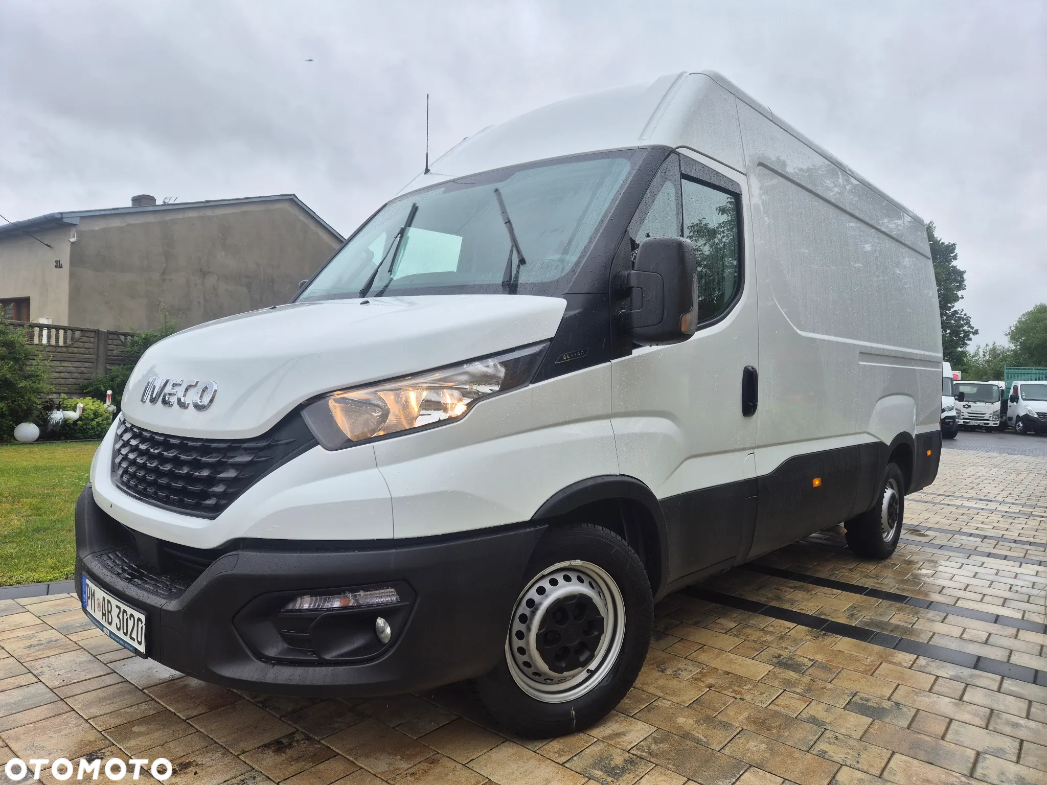 Iveco DAILY 35S14 L3H2 JAK NOWY SPROWADZAONY LIFT - 2
