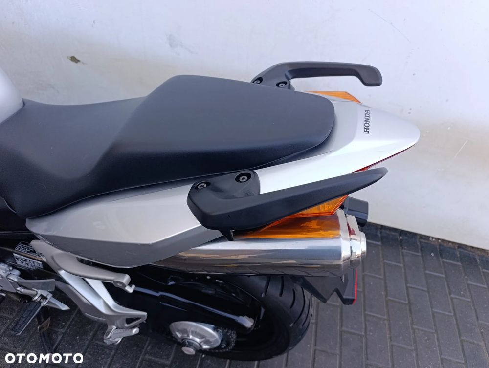 Honda VFR - 19