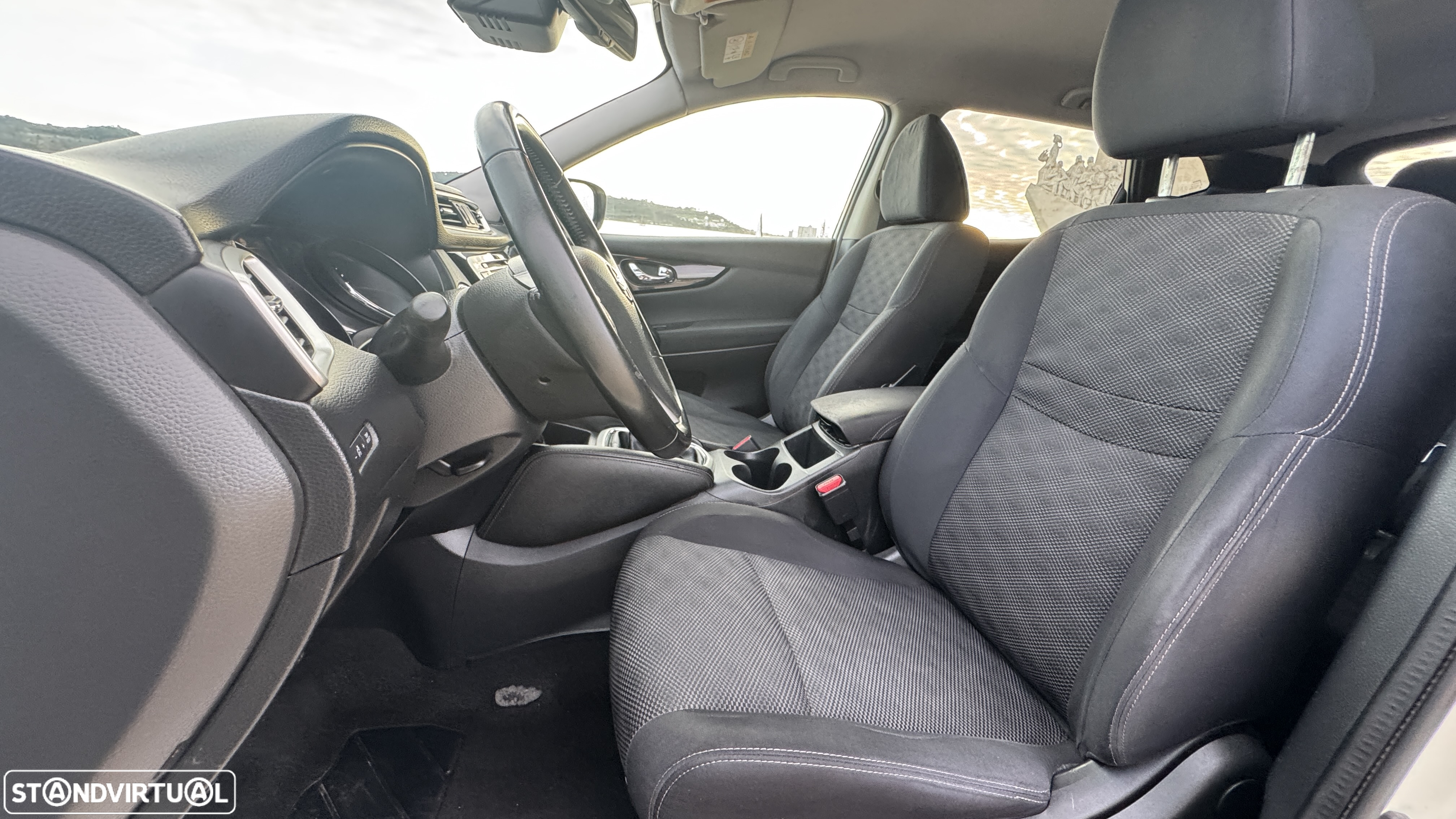 Nissan Qashqai 1.5 dCi N-Connecta 18 RS - 14