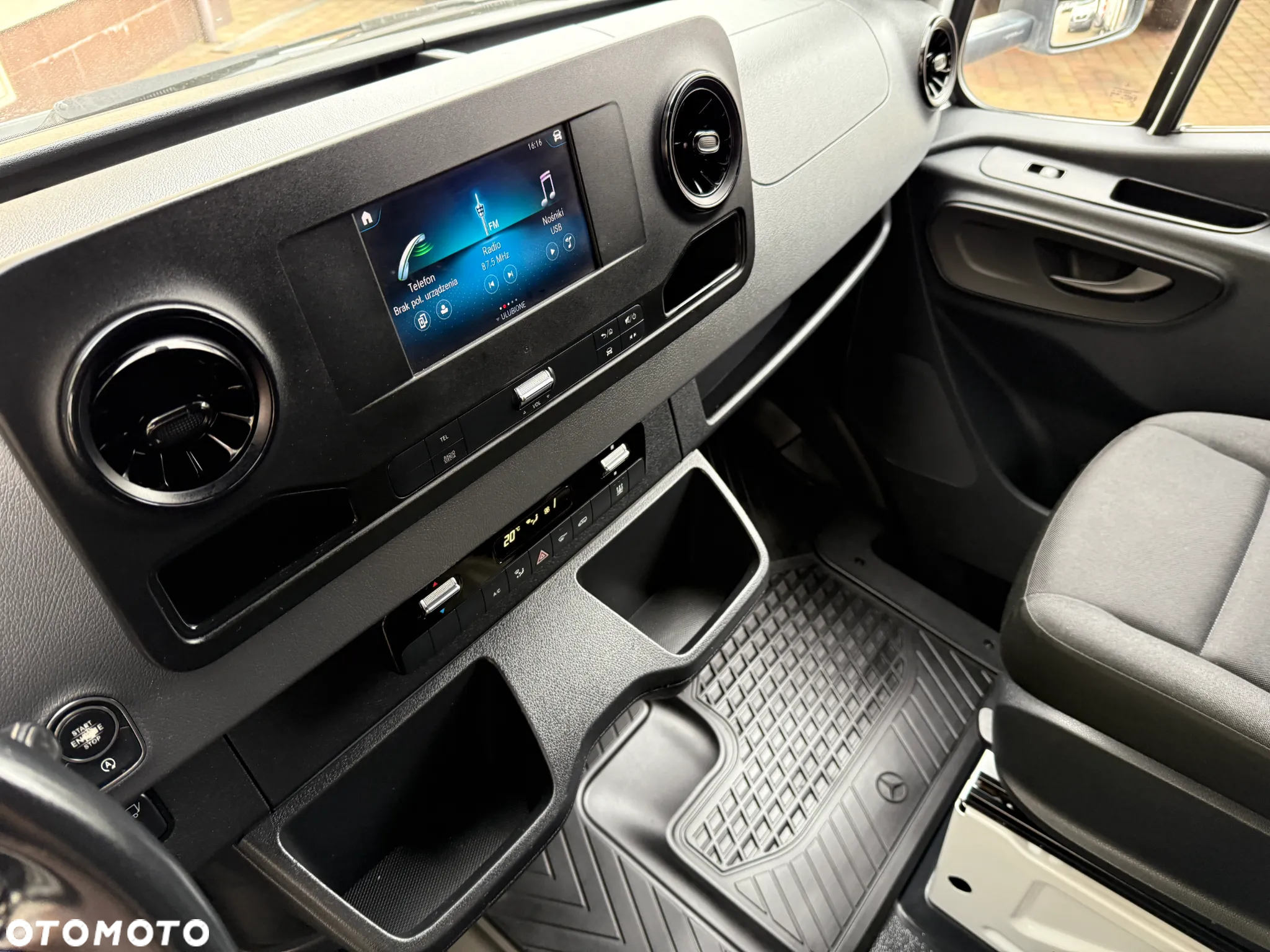 Mercedes-Benz Sprinter 3.0 V6 Izoterma Winda - 17