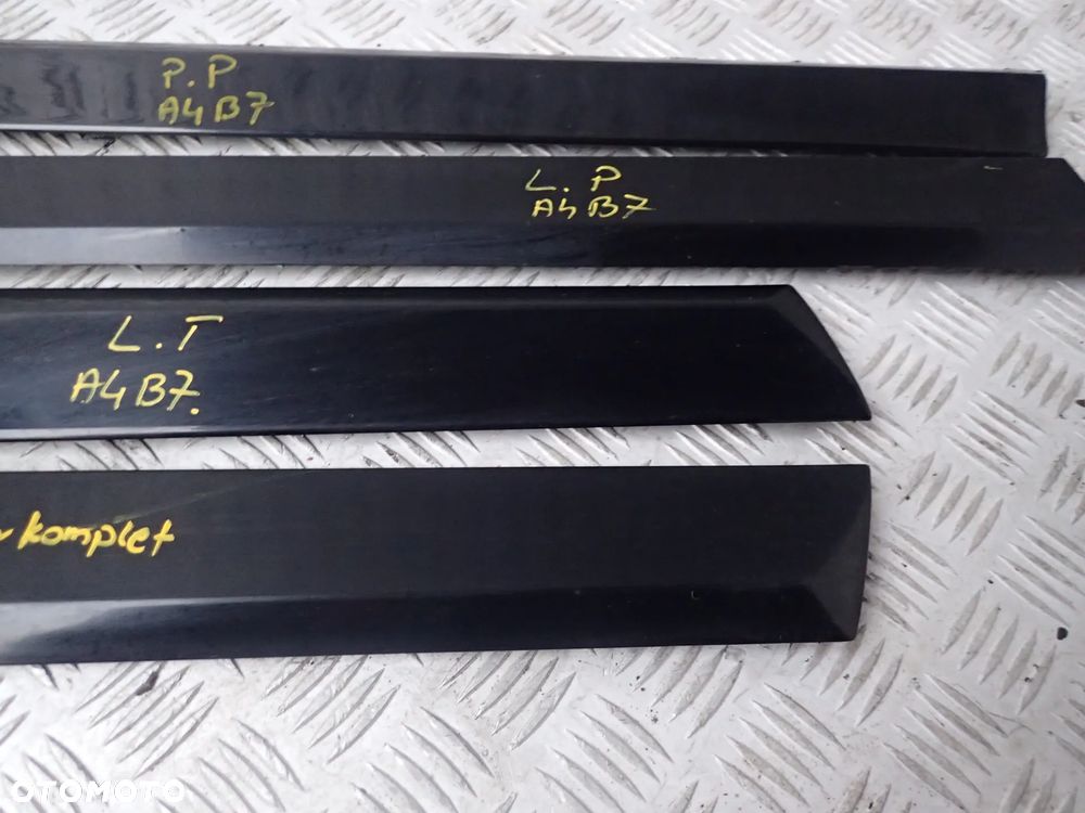 LISTWY DRZWI KOMPLET AUDI A4 B7 - 4