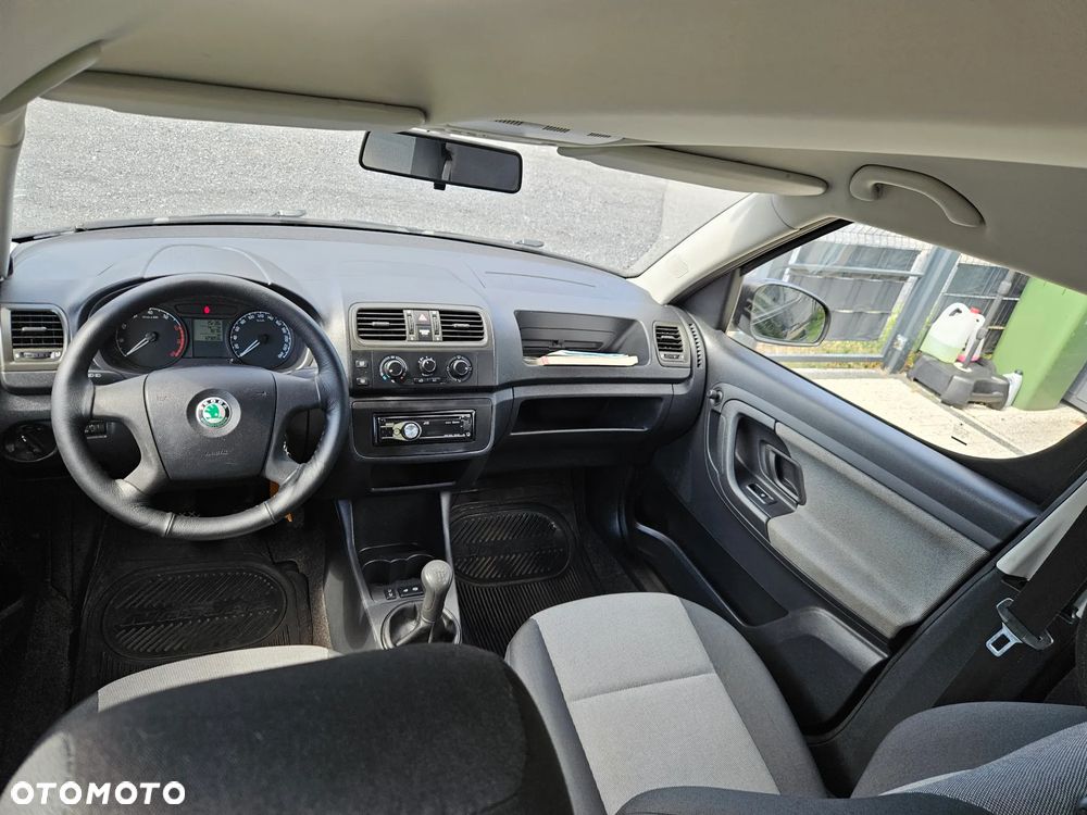 Skoda Roomster 1.2 12V HTP - 9