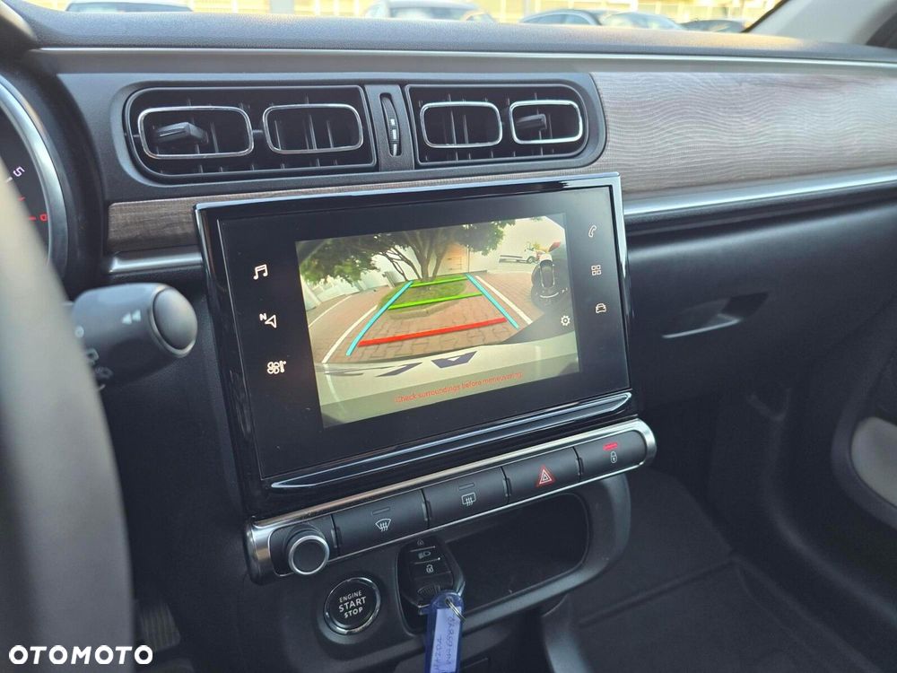Citroën C3 1.2 PureTech Max EAT6 - 24