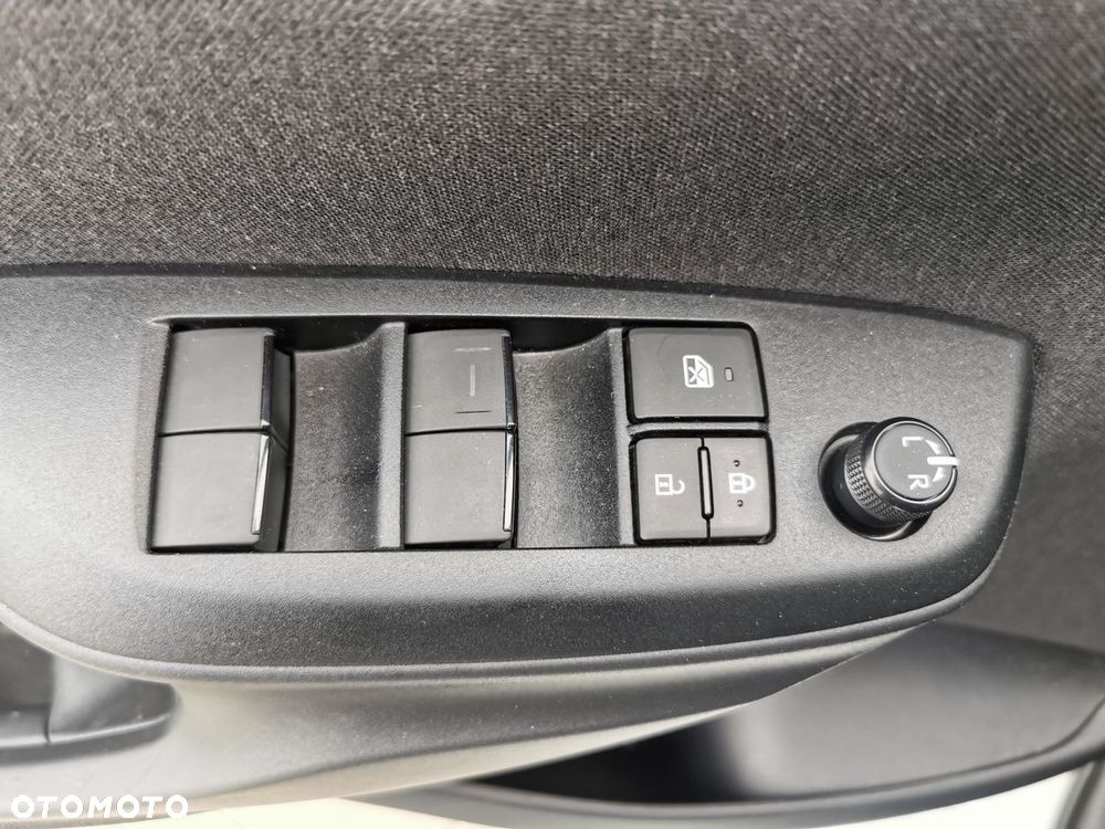 Toyota Yaris Hybrid 1.5 Style - 17