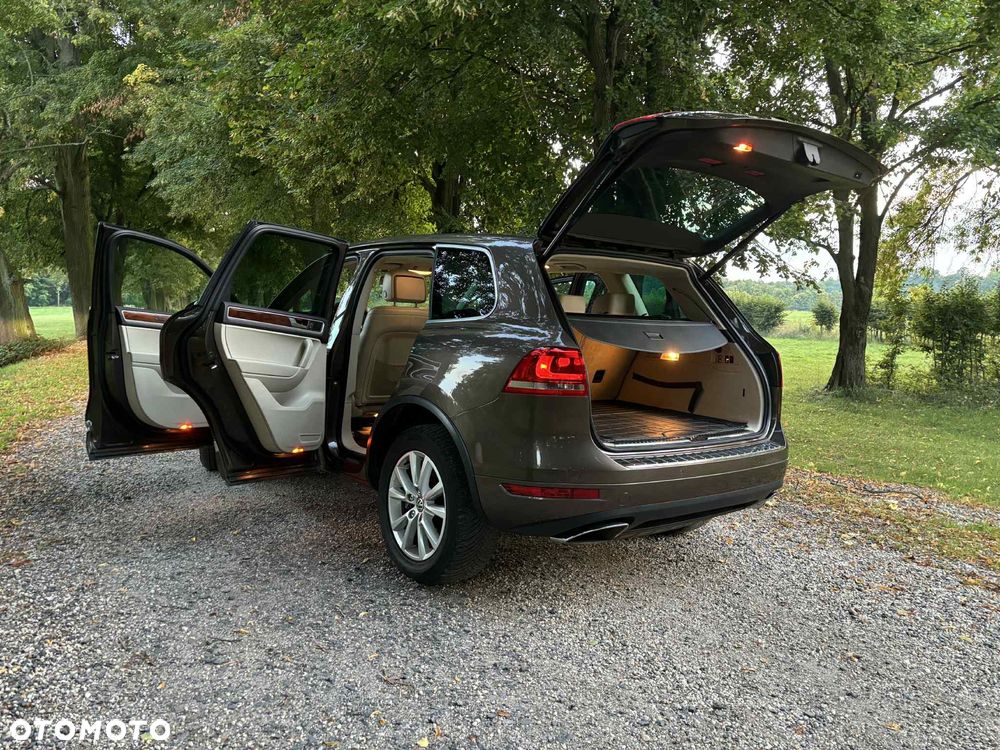 Volkswagen Touareg 3.0 V6 TDI BMT Perfectline - 2