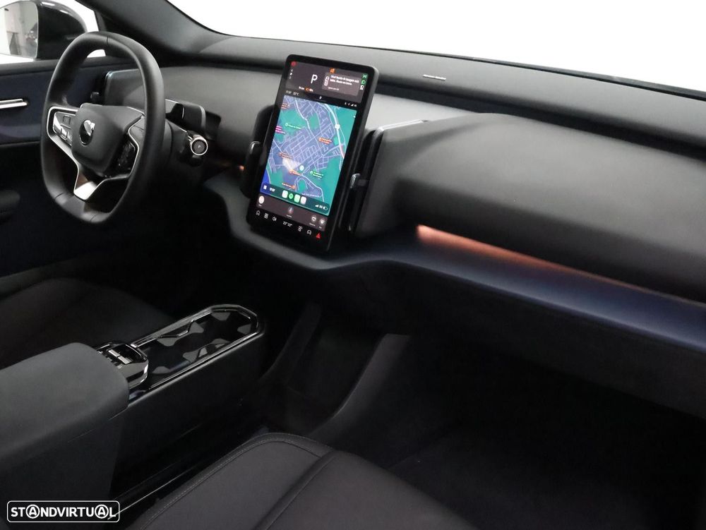 Volvo EX30 69 kWh Single Motor Extended Range Plus - 4