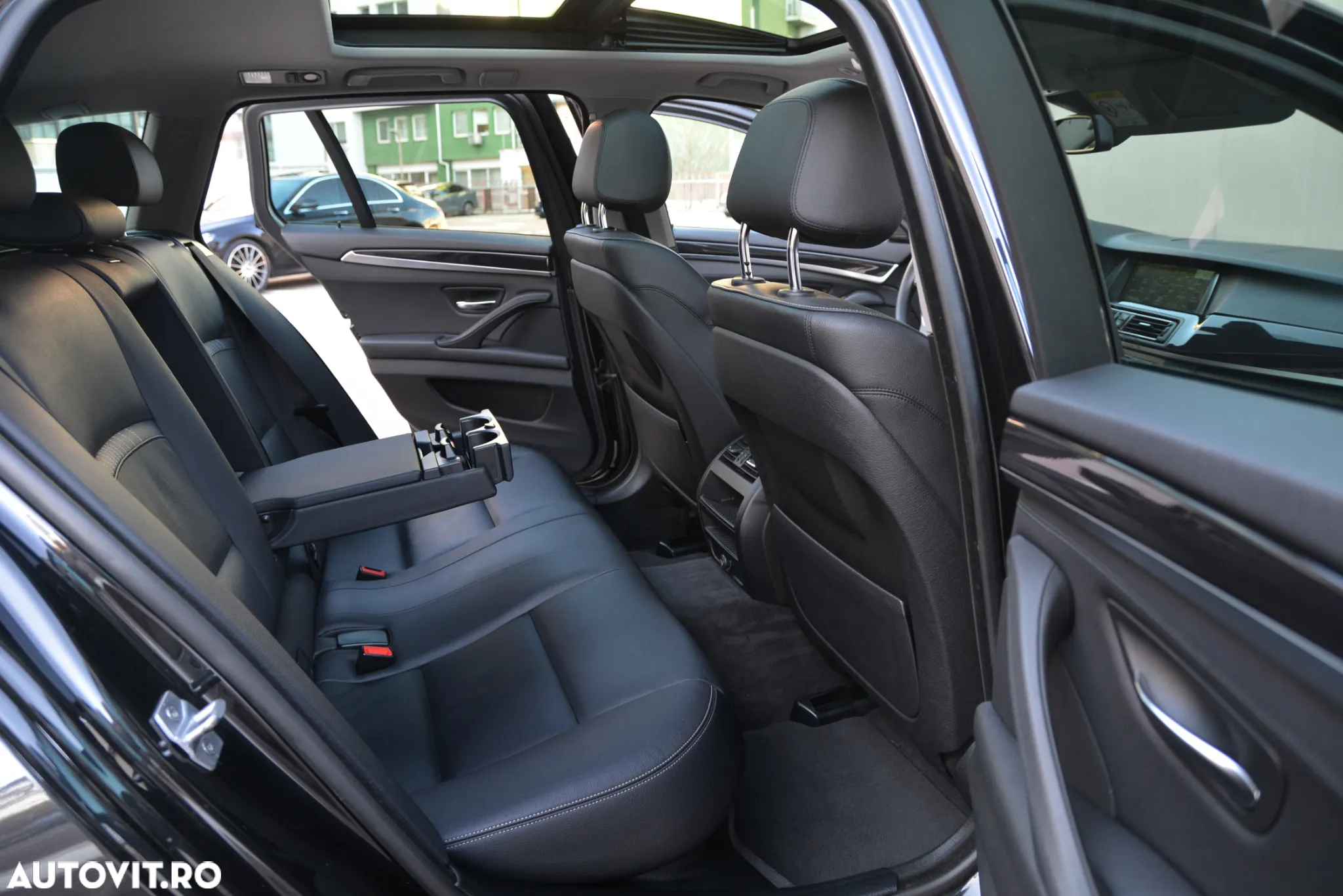 BMW Seria 5 525d xDrive Aut. Modern Line - 14