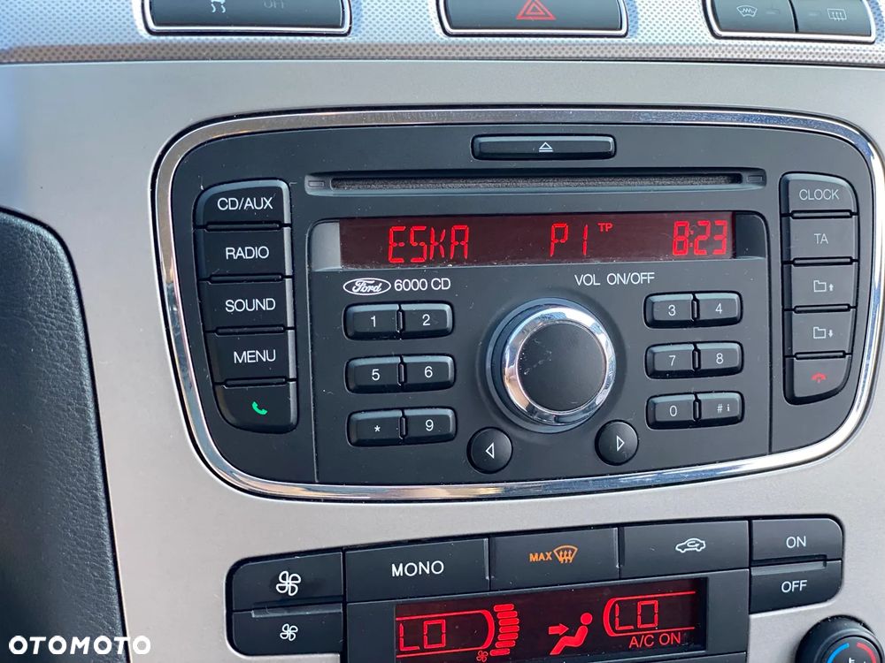 Ford S-Max - 21