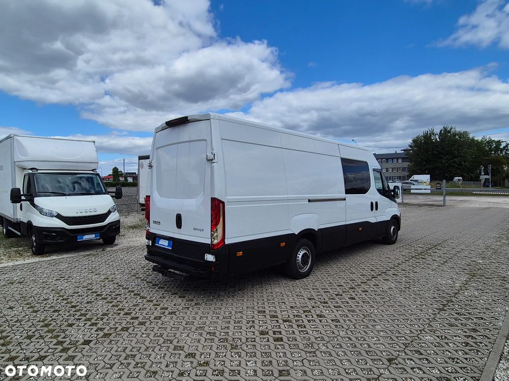 Iveco Daily 35S16 Hi-Matic L4H2, Brygadówka 7 osób, MAXI blaszak, HAK 3.5T, klimatyzacja - 7