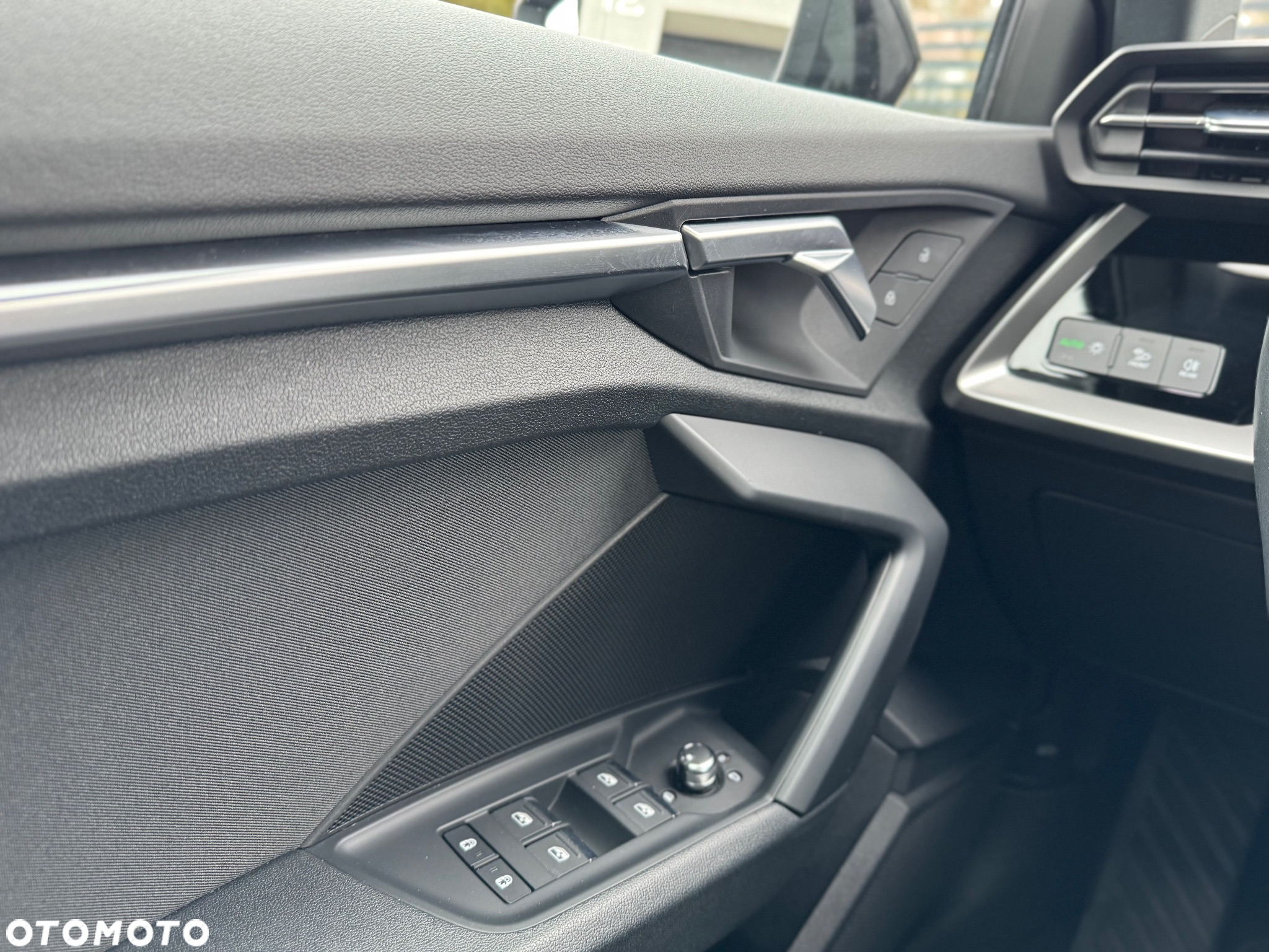 Audi A3 35 TDI Sportback S tronic advanced - 32
