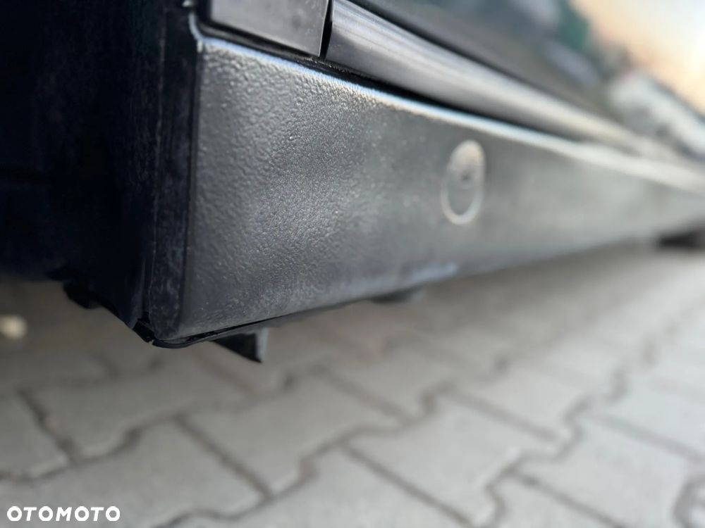 BMW Seria 7 750i - 31