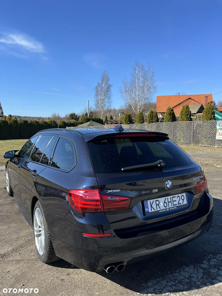 BMW Seria 5 520d xDrive - 9