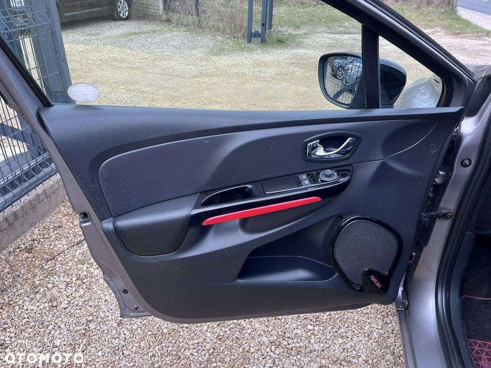 Renault Clio - 13