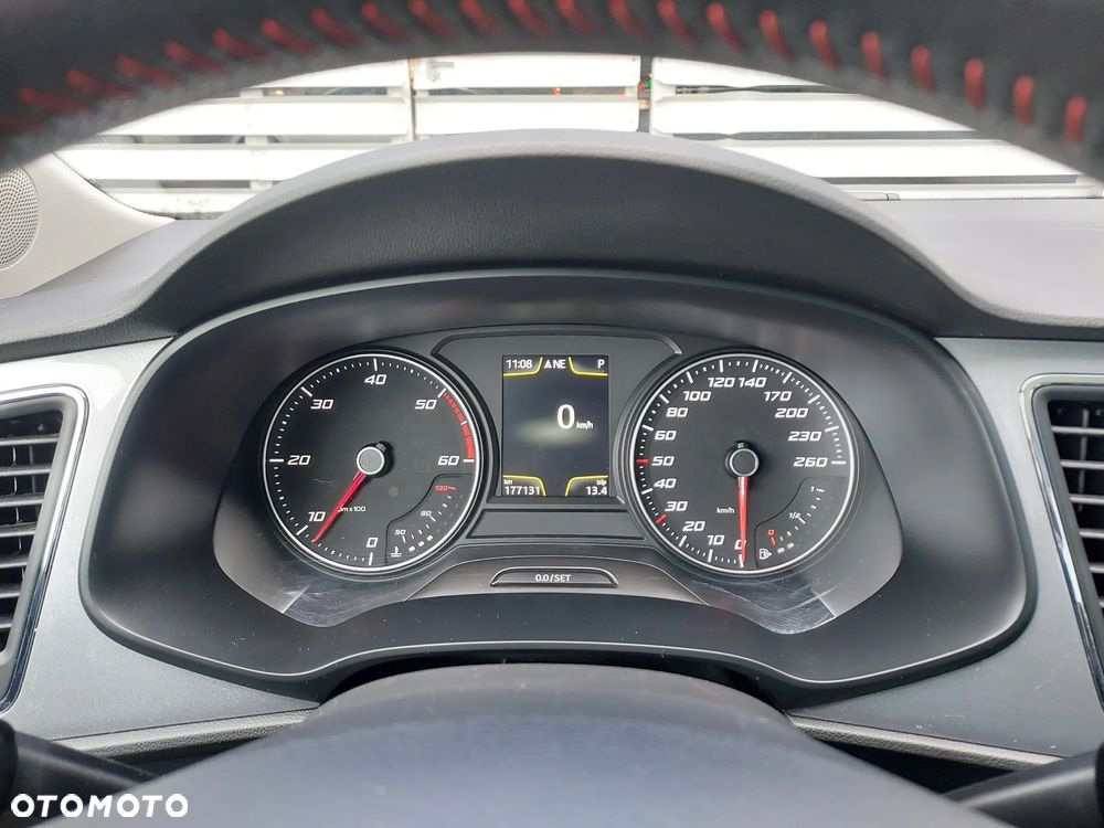 Seat Leon ST 2.0 TDI DPF DSG FR - 37