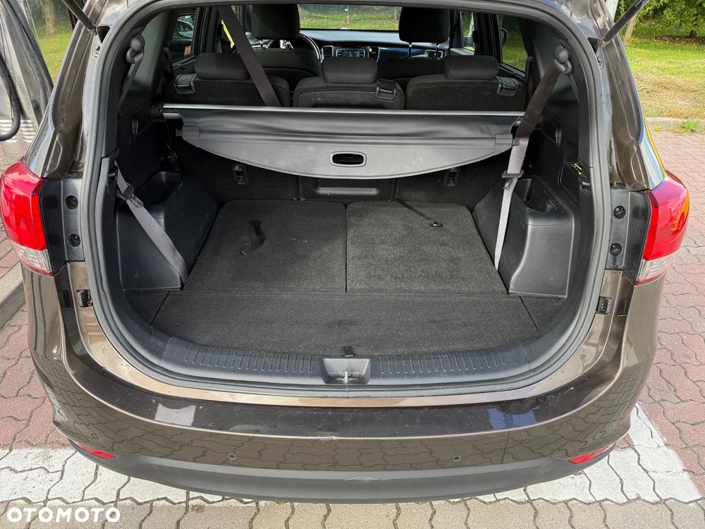 Kia Carens 1.7 CRDi L 7os - 16