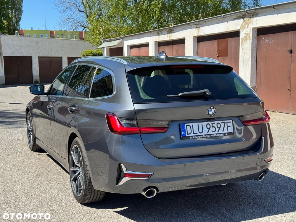 BMW Seria 3 320d Luxury Line - 6