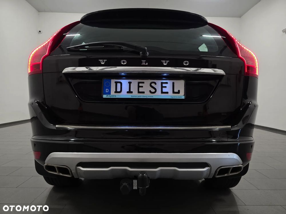 Volvo XC 60 D3 Drive-E Ocean Race - 37