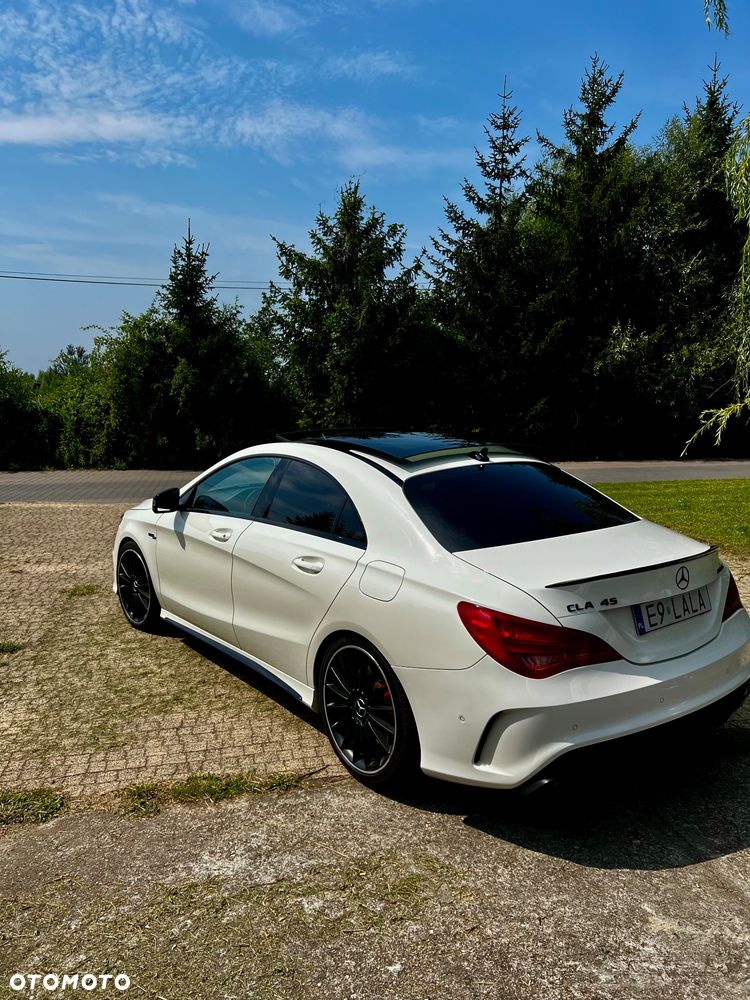 Mercedes-Benz CLA AMG 45 4Matic AMG Speedshift DCT 7G AMG Night Edition - 3