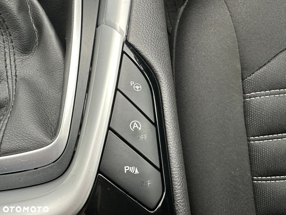 Ford Mondeo 1.5 EcoBoost Ambiente Plus - 16