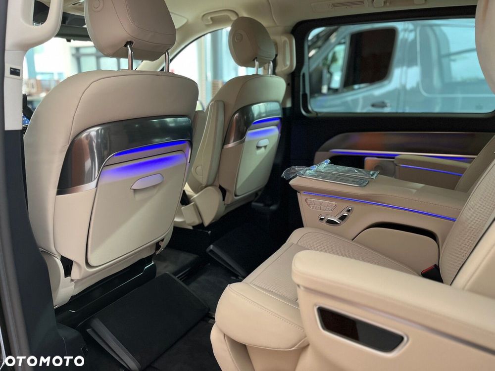 Mercedes-Benz Klasa V - 19