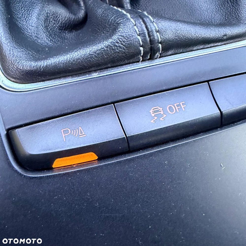 Audi A4 Avant 2.0 TDI DPF quattro S line Sportpaket (plus) - 14
