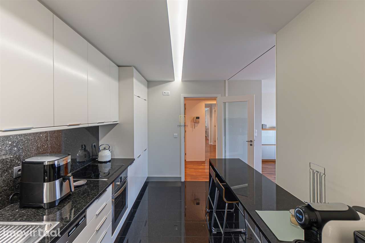 Apartamento T3 no 4.º Andar com Varanda e Garagem - Grande imagem: 5/42