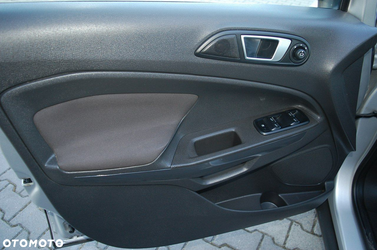 Ford EcoSport - 33