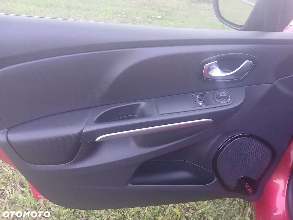 Renault Clio 1.2 Energy TCe Limited EDC EU6 - 28