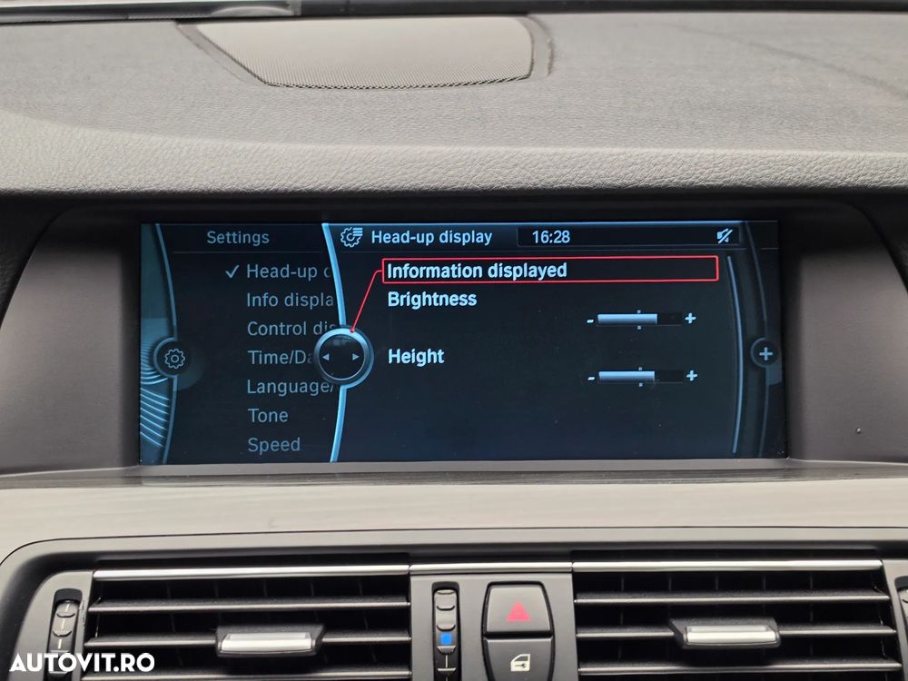 BMW Seria 5 520d Sport-Aut. - 36
