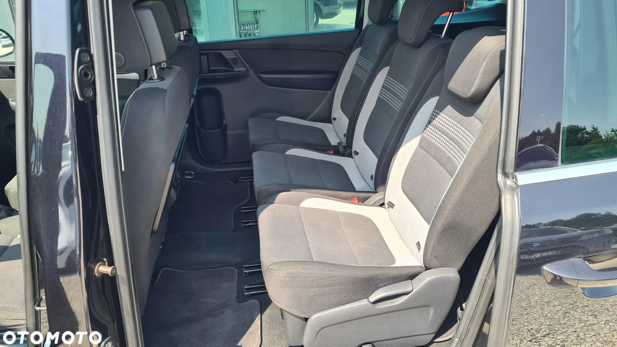 Volkswagen Sharan - 36