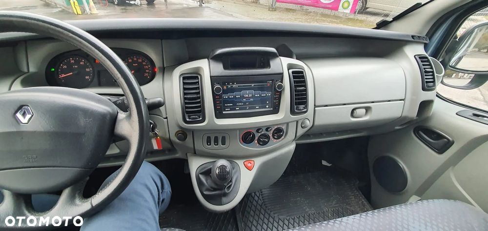 Renault Traffic - 17