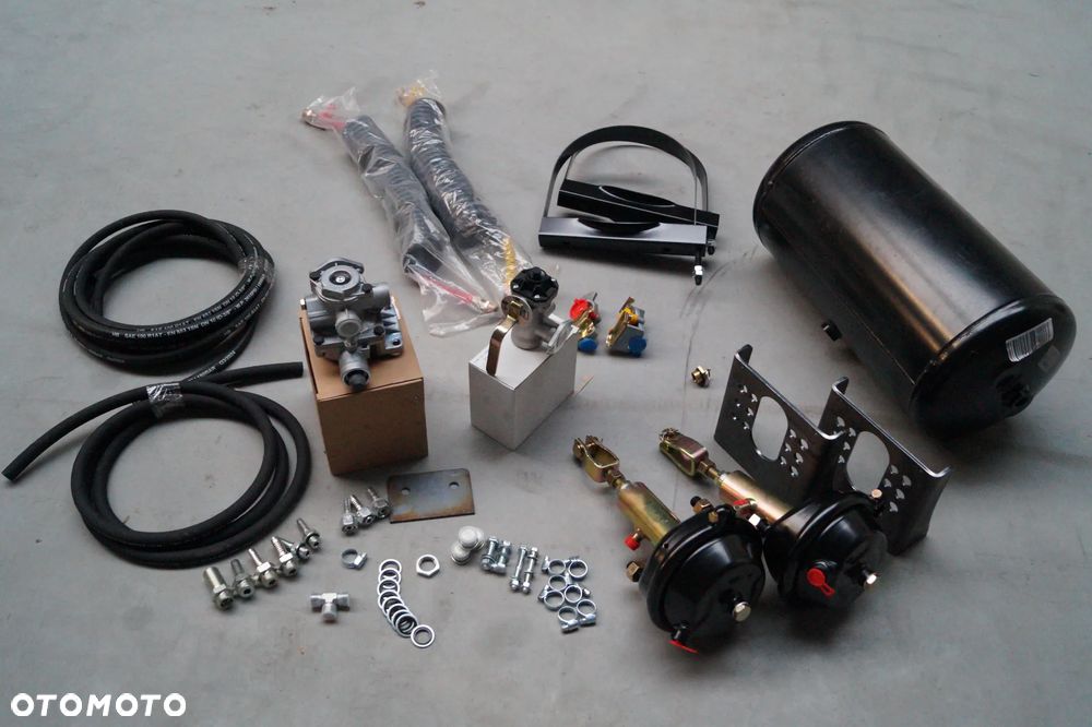 Zestaw hamulców Pneumatyczne - Hydrauliczne 1 Oś - 2