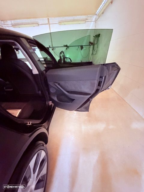 Tesla Model Y RWD - 17