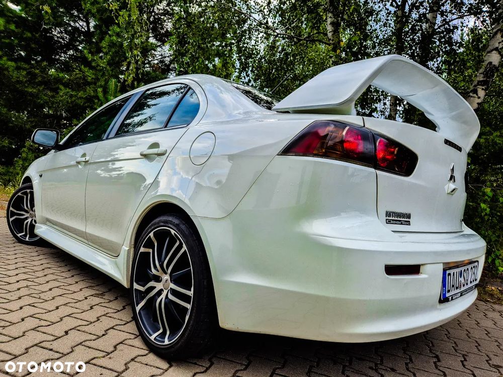 Mitsubishi Lancer 1.6 ClearTec Diamant Edition - 2