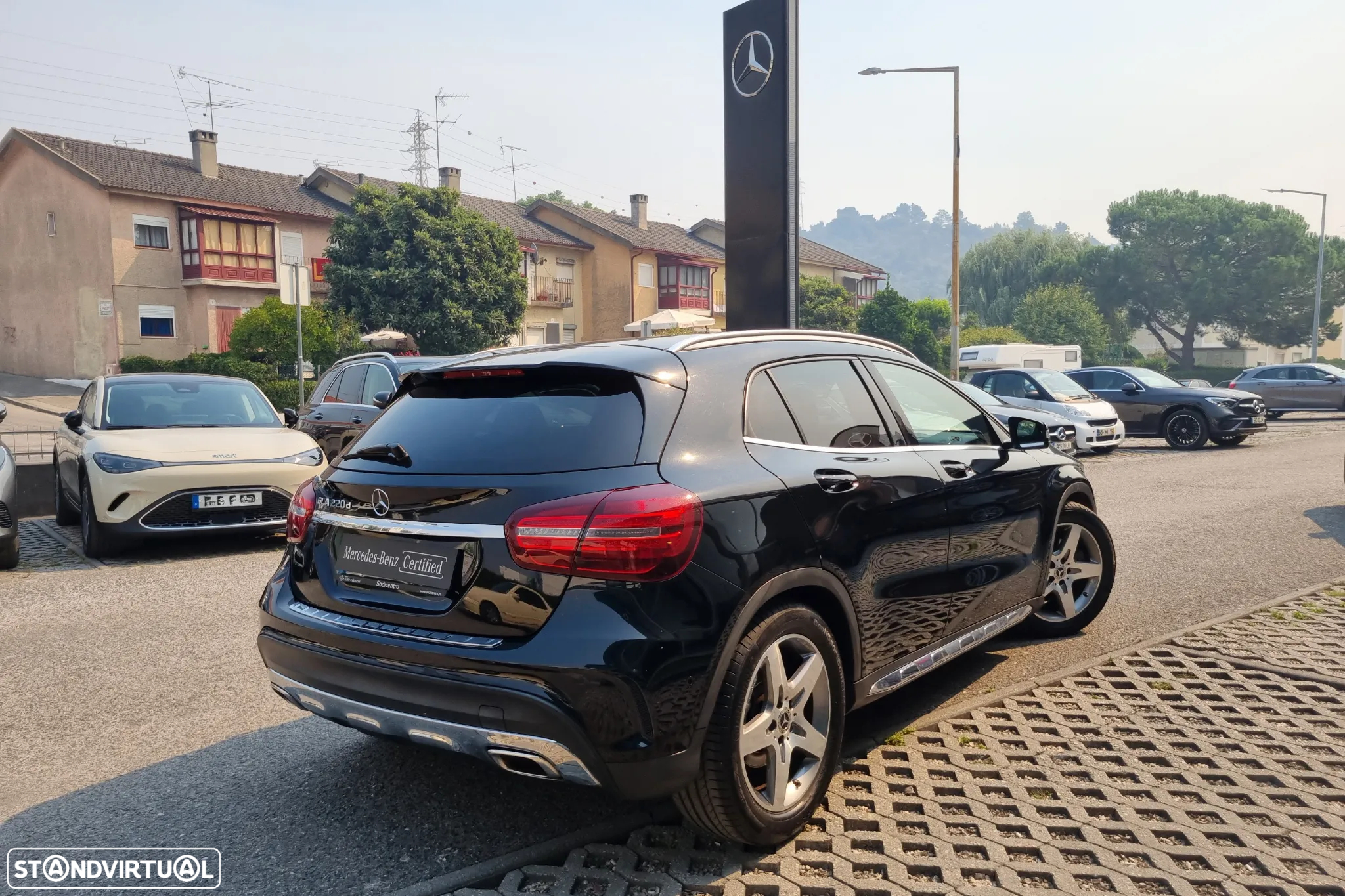 Mercedes-Benz GLA 220 d AMG Line - 4