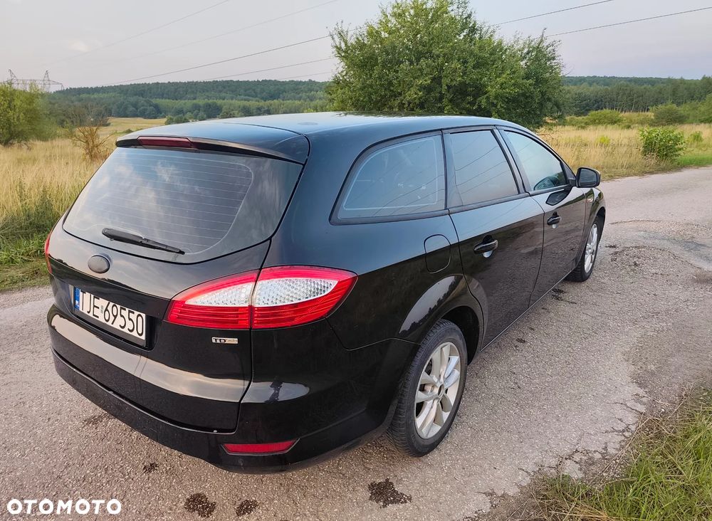Ford Mondeo 2.0 TDCi Ambiente - 8
