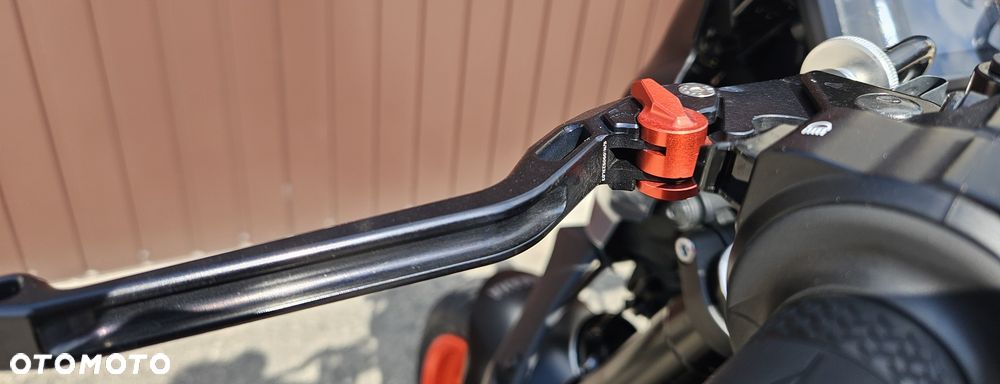 Yamaha MT - 12