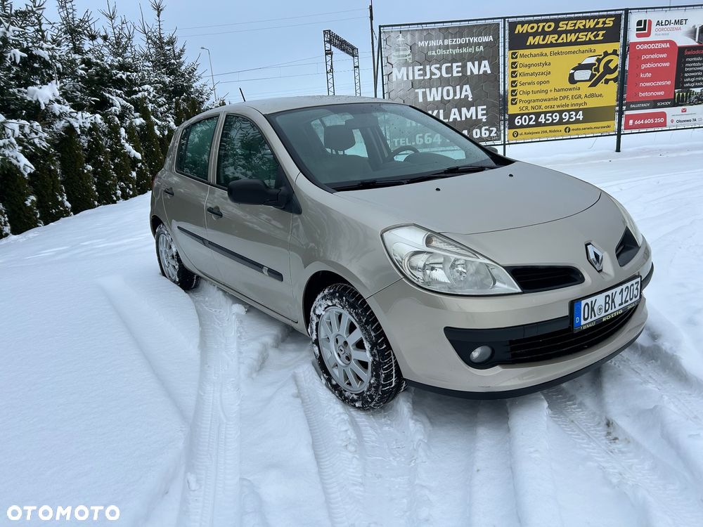 Renault Clio - 2